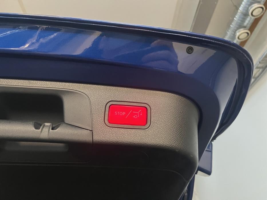 MERCEDES-BENZ EQC 2023