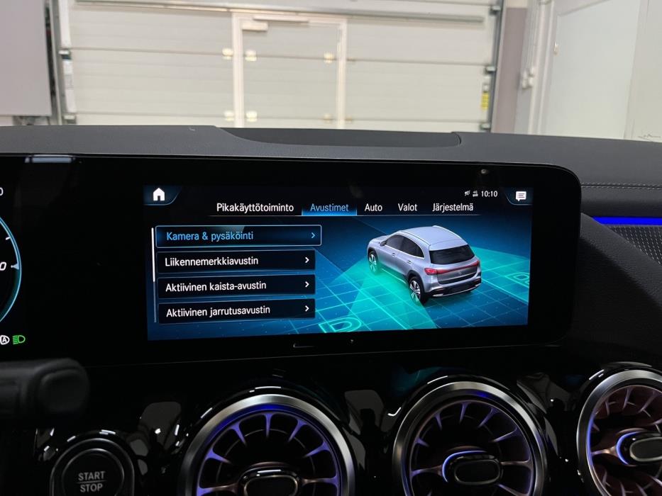 MERCEDES-BENZ EQA 2023