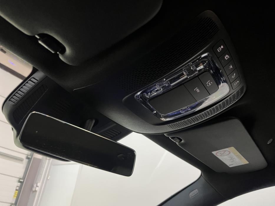 MERCEDES-BENZ EQA 2023