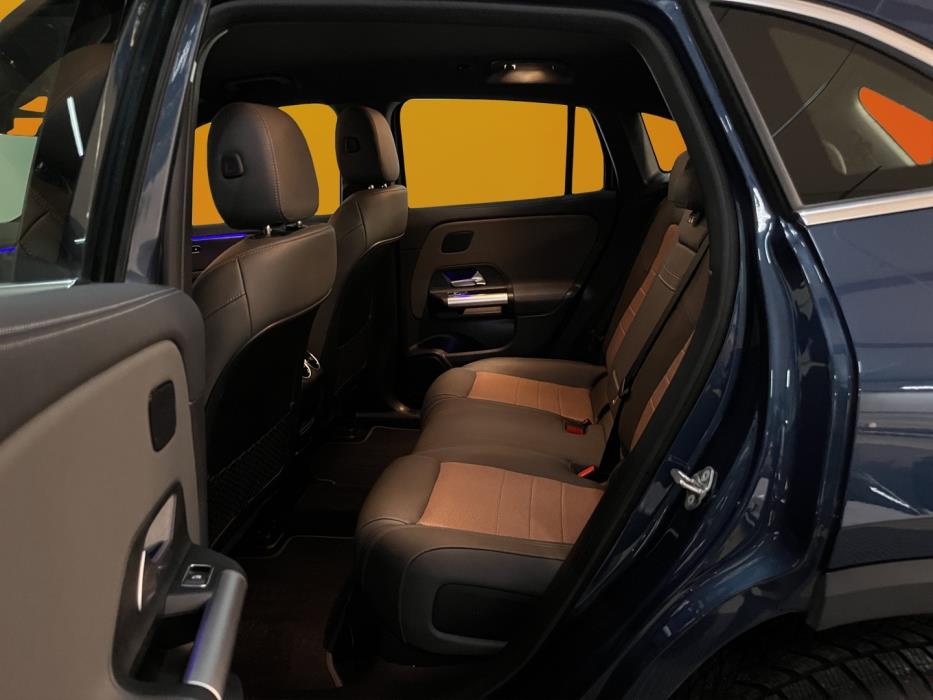 MERCEDES-BENZ EQA 2023