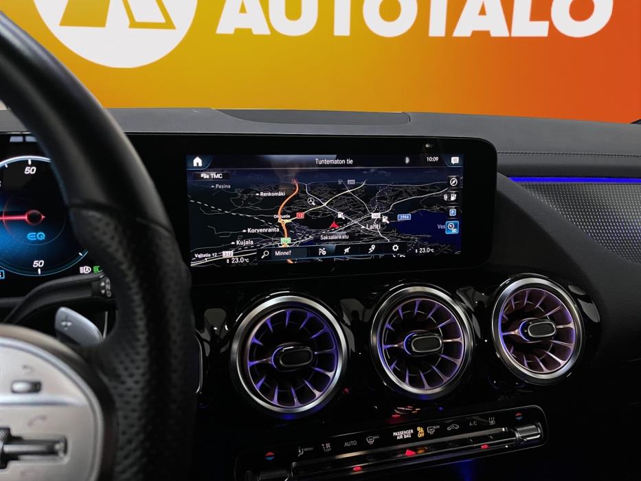 MERCEDES-BENZ EQA 2023