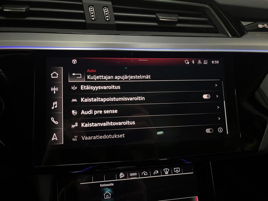 AUDI e-tron 2023