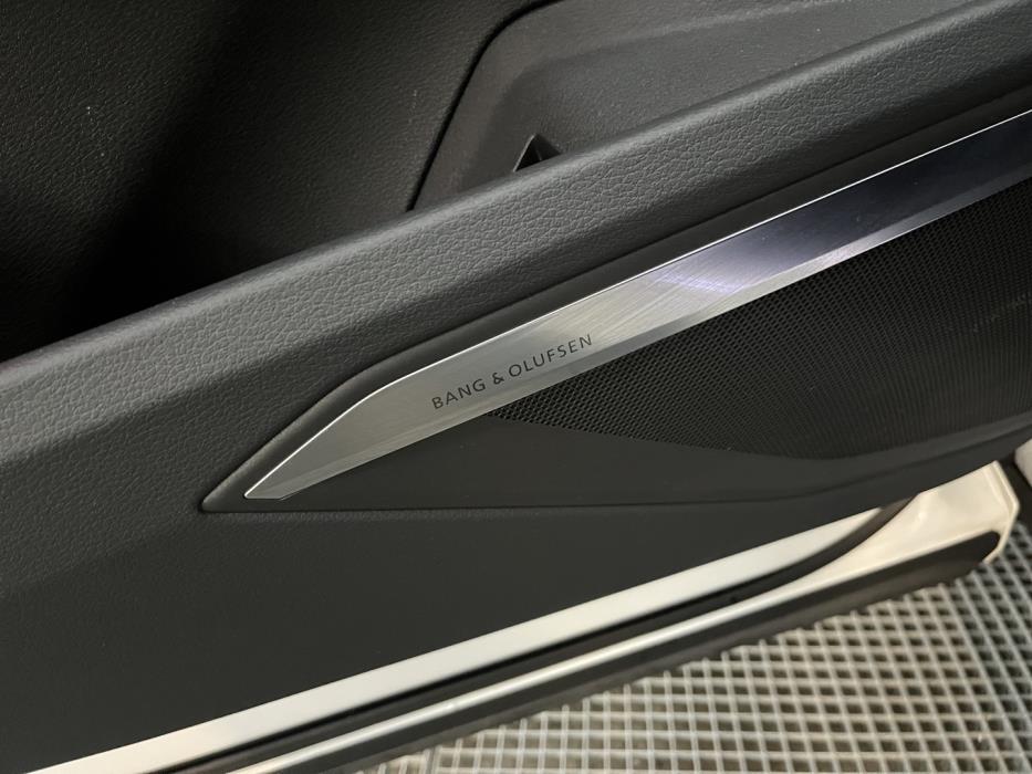 AUDI e-tron 2023