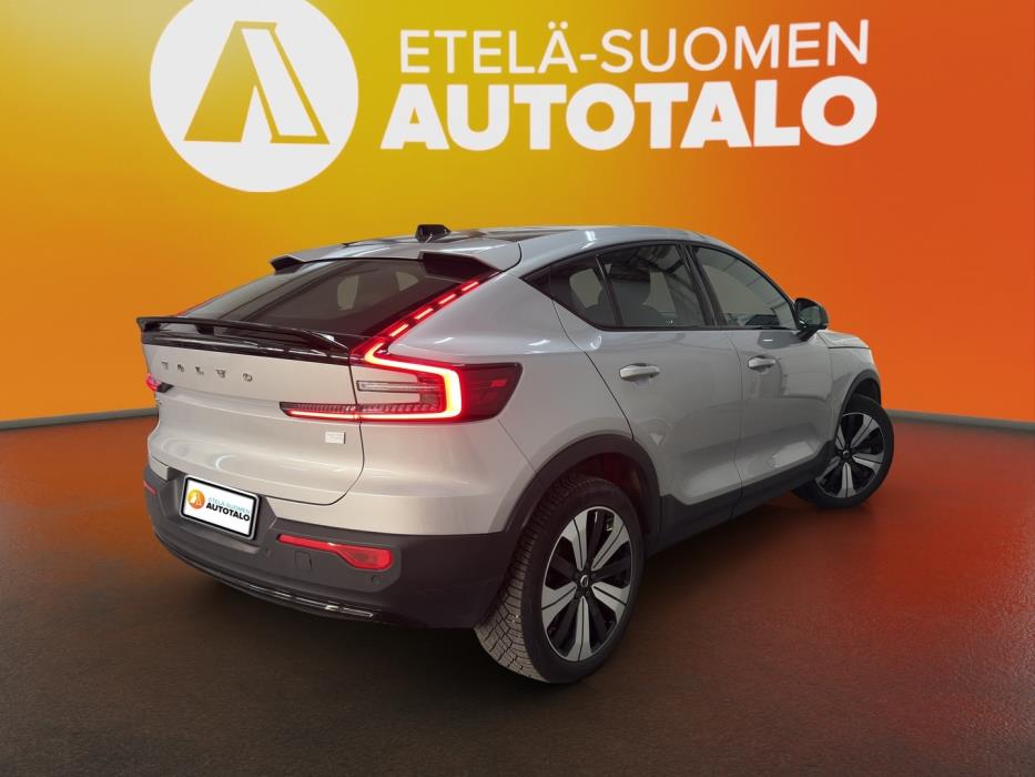 VOLVO C40 2023