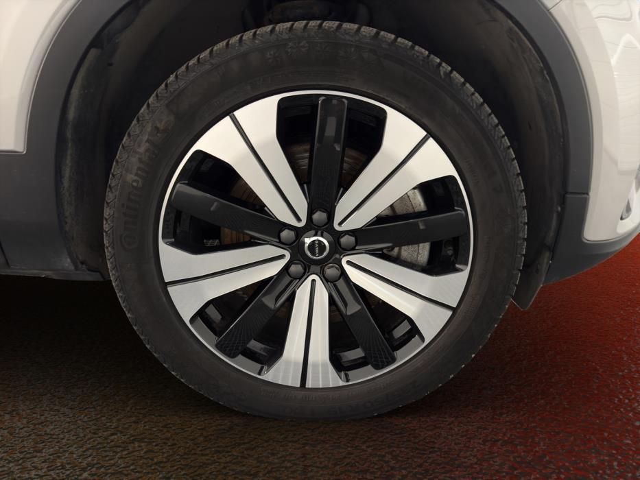 VOLVO C40 2023