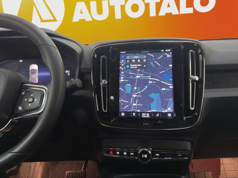 VOLVO C40 2023
