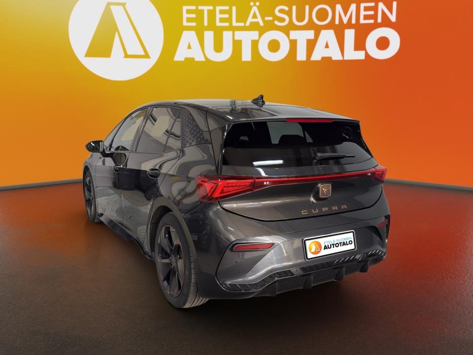 CUPRA Born 2023