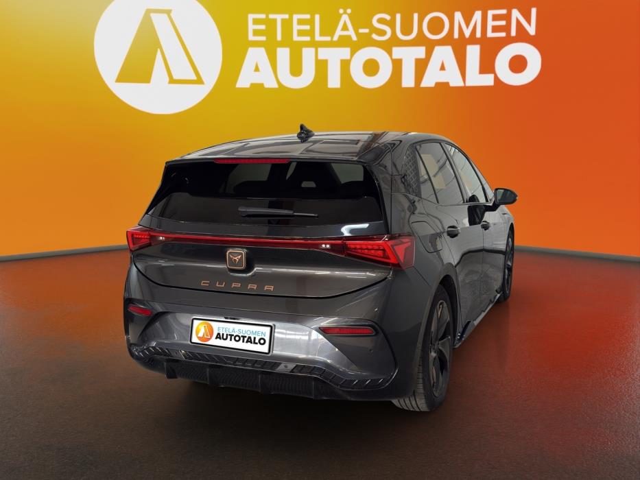 CUPRA Born 2023