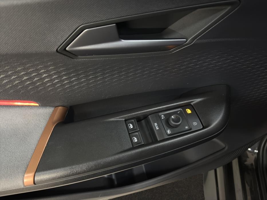CUPRA Born 2023