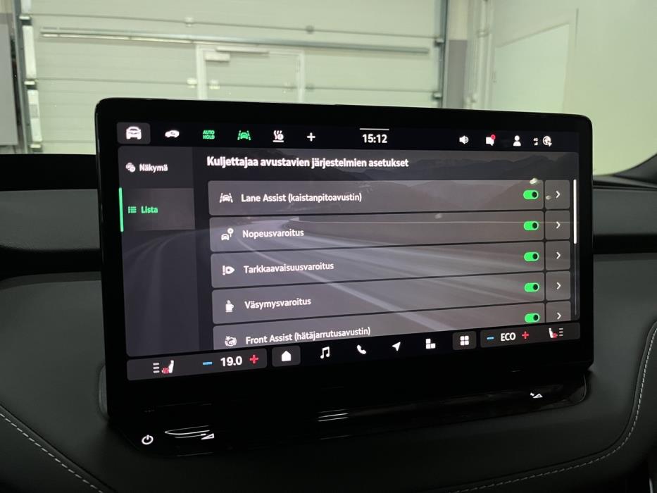 SKODA Enyaq 2025