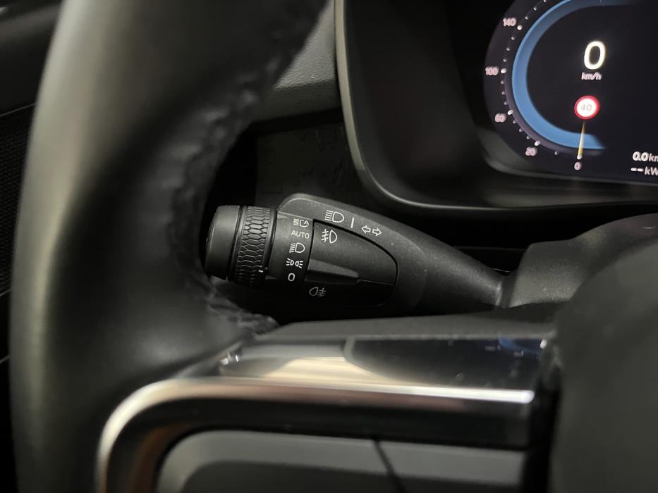 VOLVO C40 2024