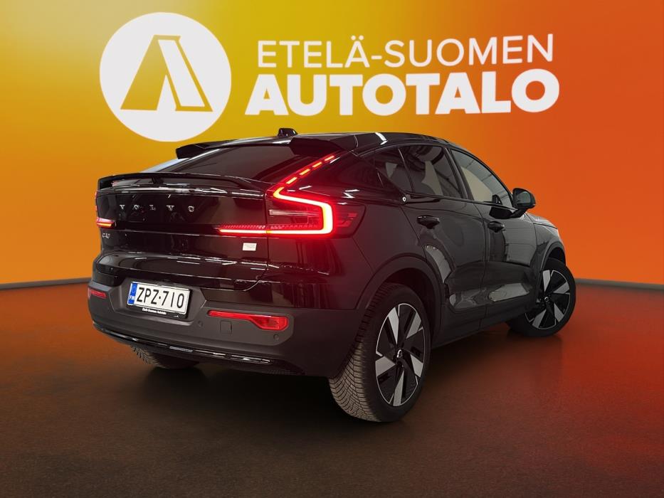 VOLVO C40 2024