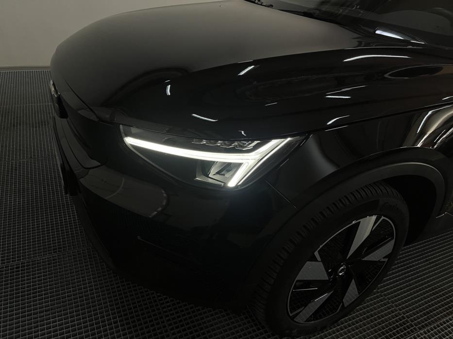 VOLVO C40 2024