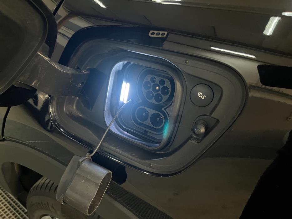 VOLVO C40 2024