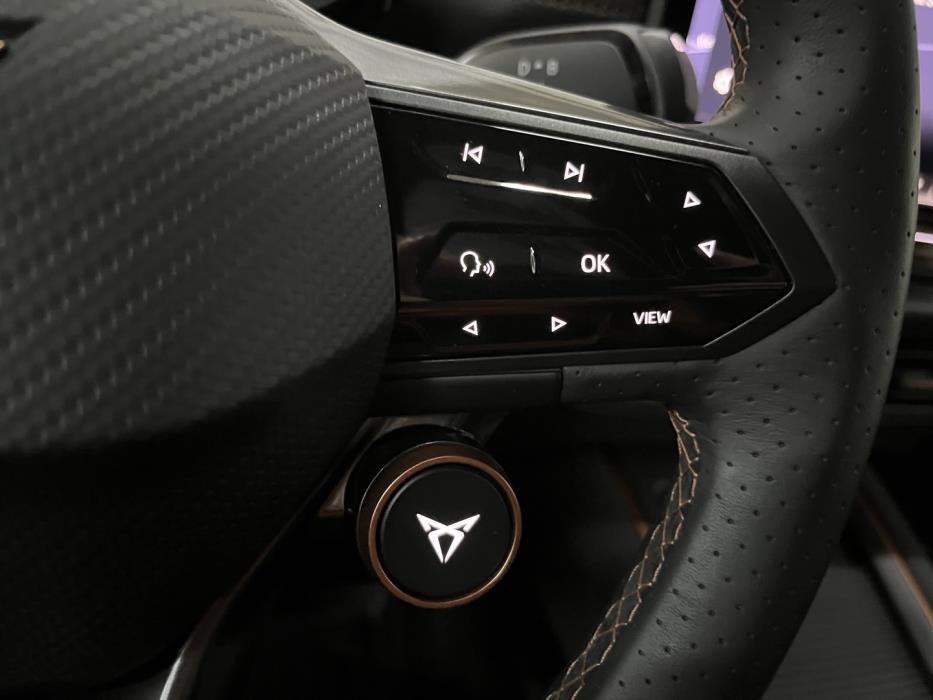 CUPRA Born 2025