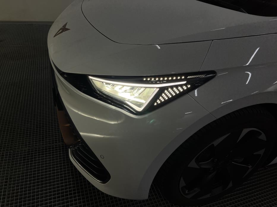 CUPRA Born 2025