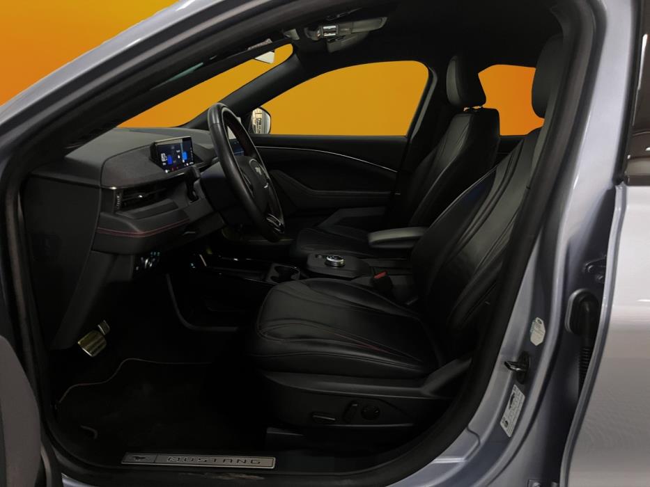 FORD Mustang Mach-E 2022