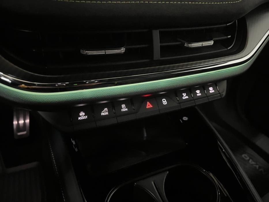 SKODA Enyaq 2025