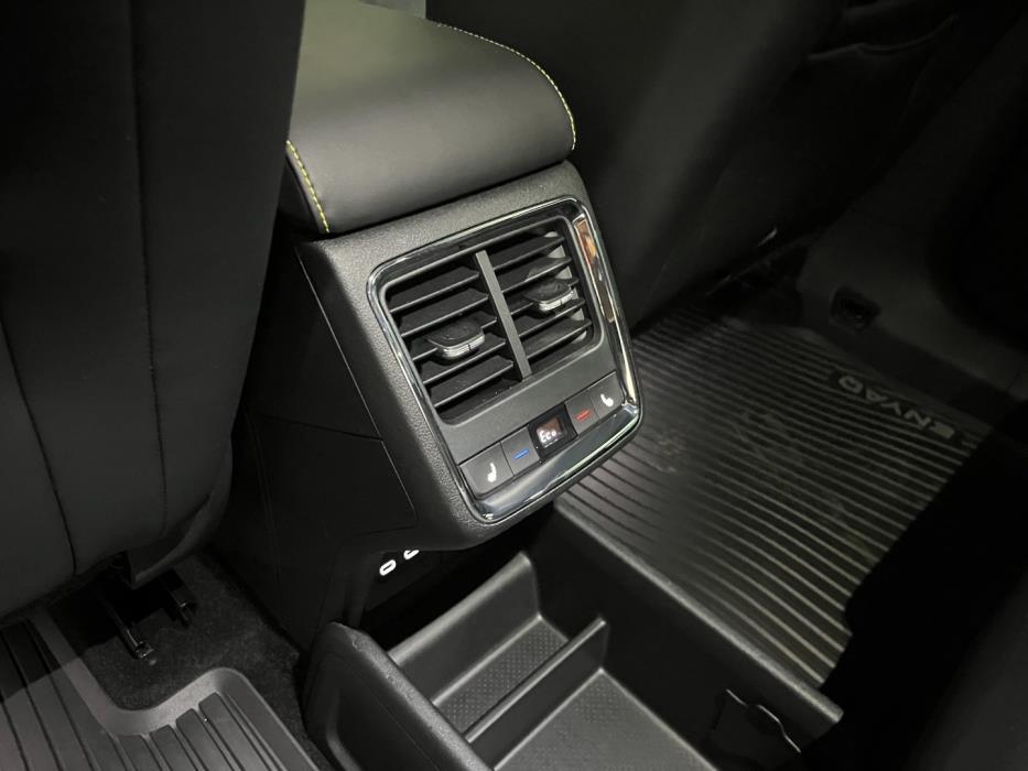 SKODA Enyaq 2025