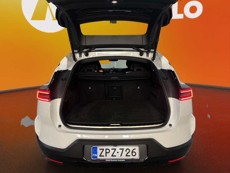 POLESTAR 3 2024