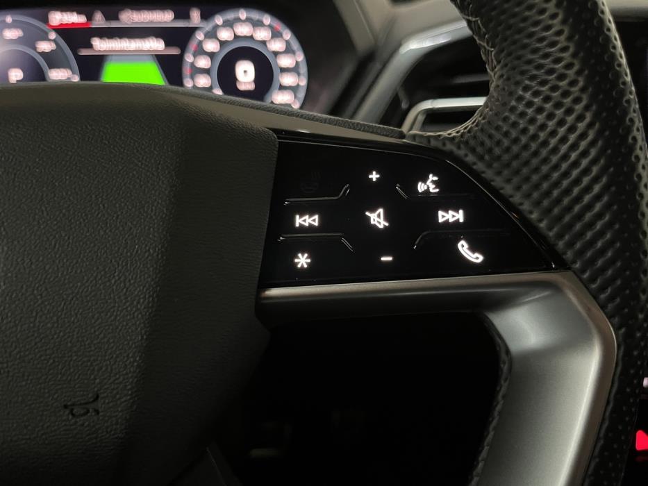 AUDI Q4 e-tron 2023
