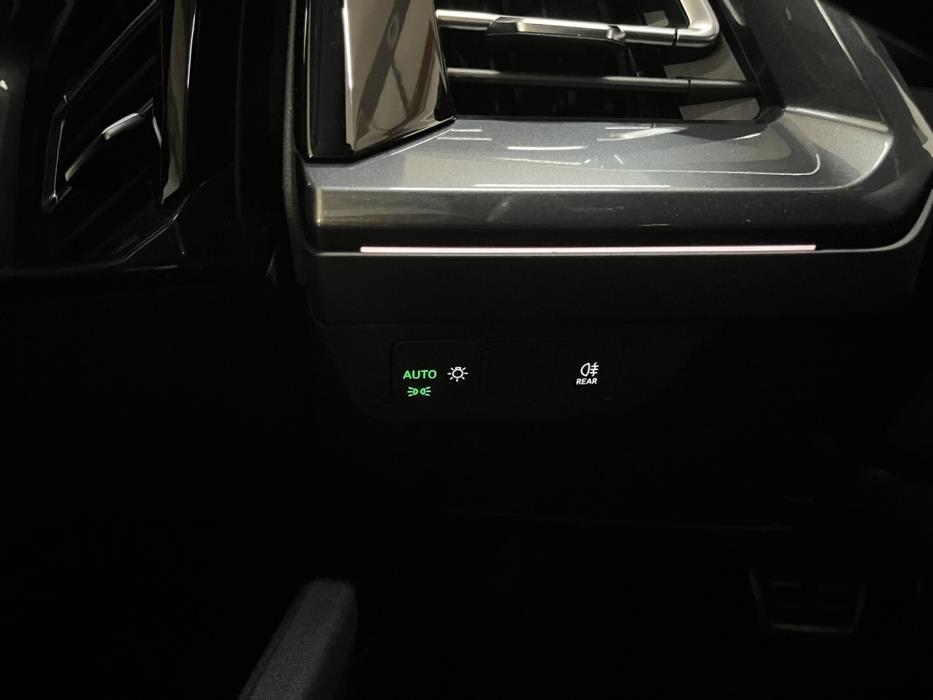 AUDI Q4 e-tron 2023