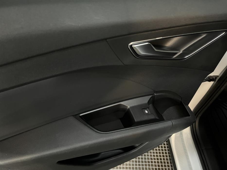 AUDI Q4 e-tron 2023
