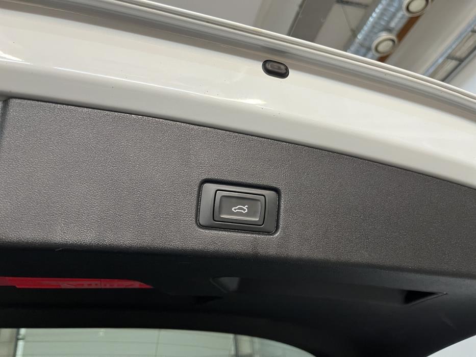 AUDI Q4 e-tron 2023