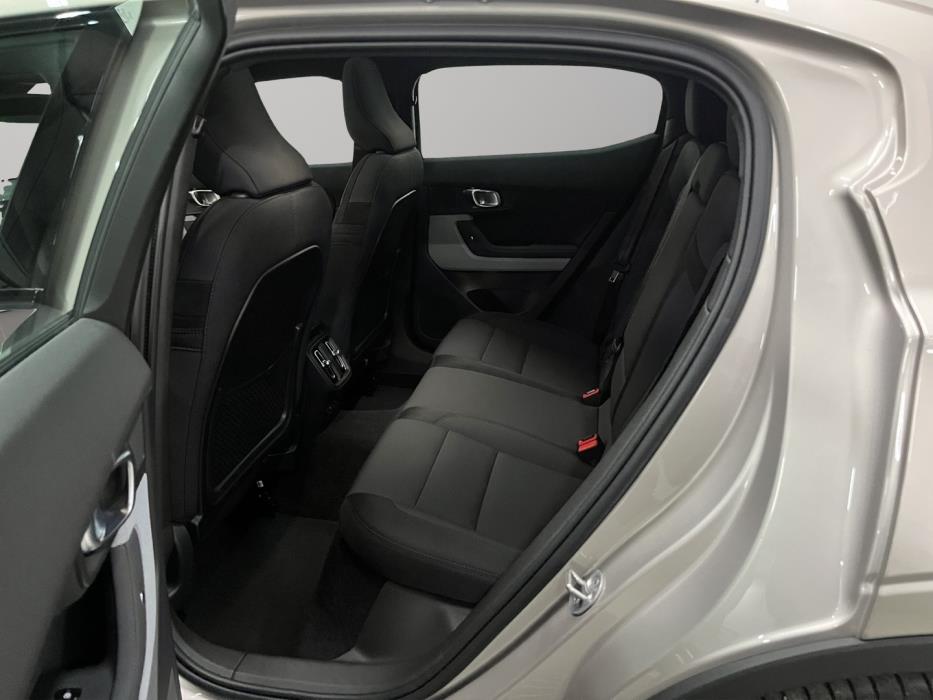POLESTAR 2 2024