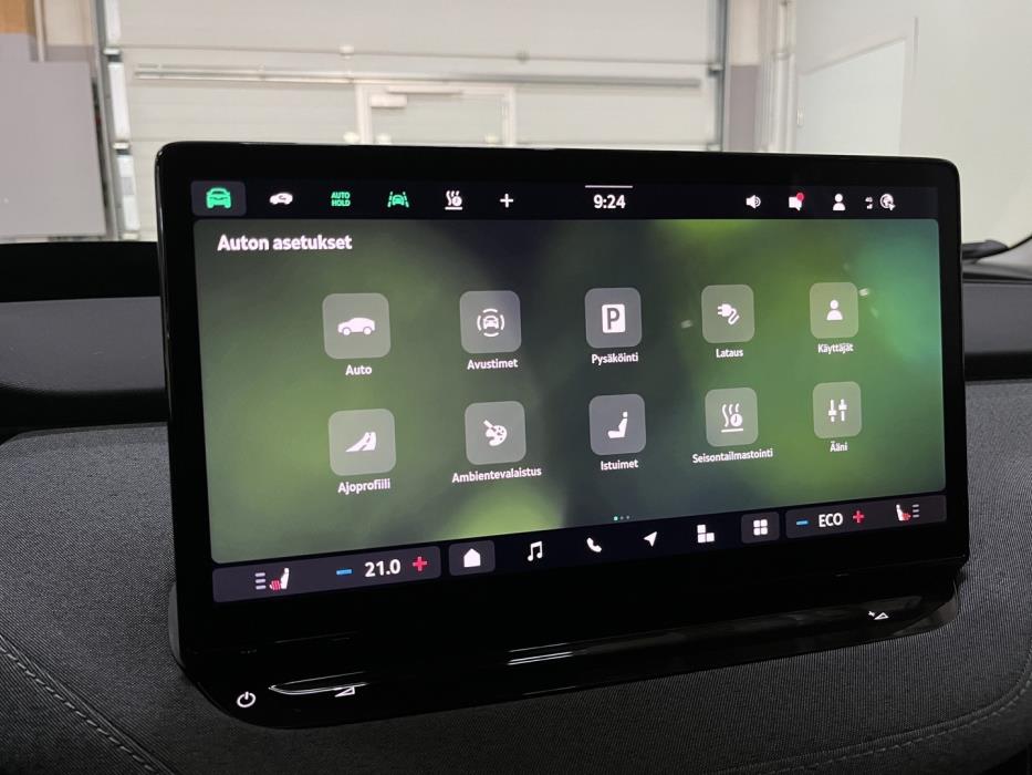 SKODA Enyaq 2025