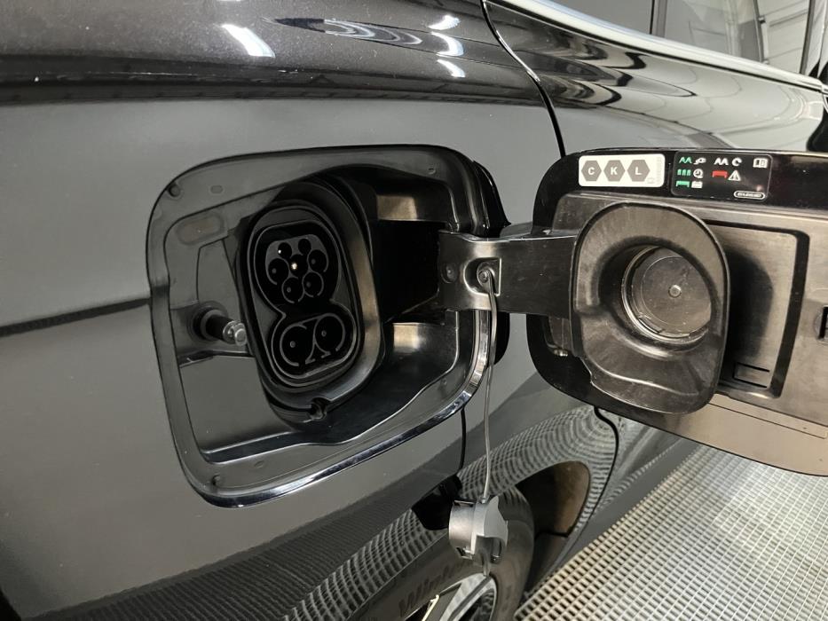 SKODA Enyaq 2025