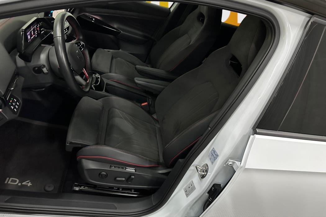 VOLKSWAGEN ID.4 2024