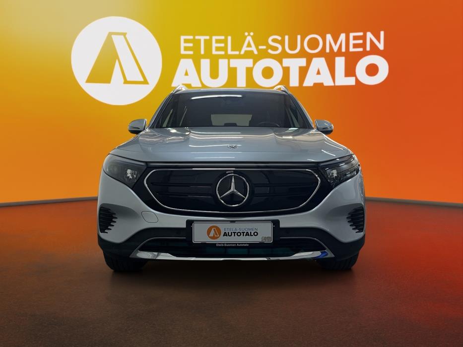 MERCEDES-BENZ EQB 2023