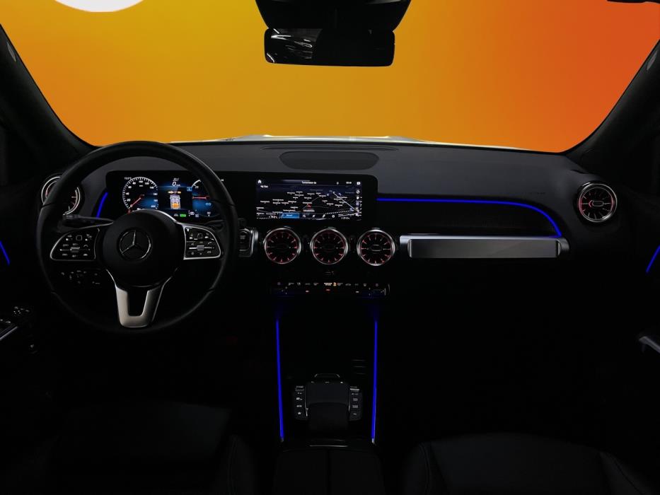 MERCEDES-BENZ EQB 2023