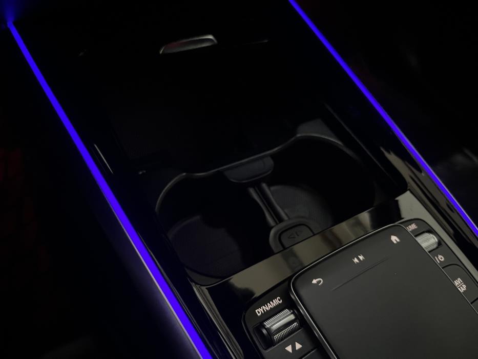 MERCEDES-BENZ EQB 2023