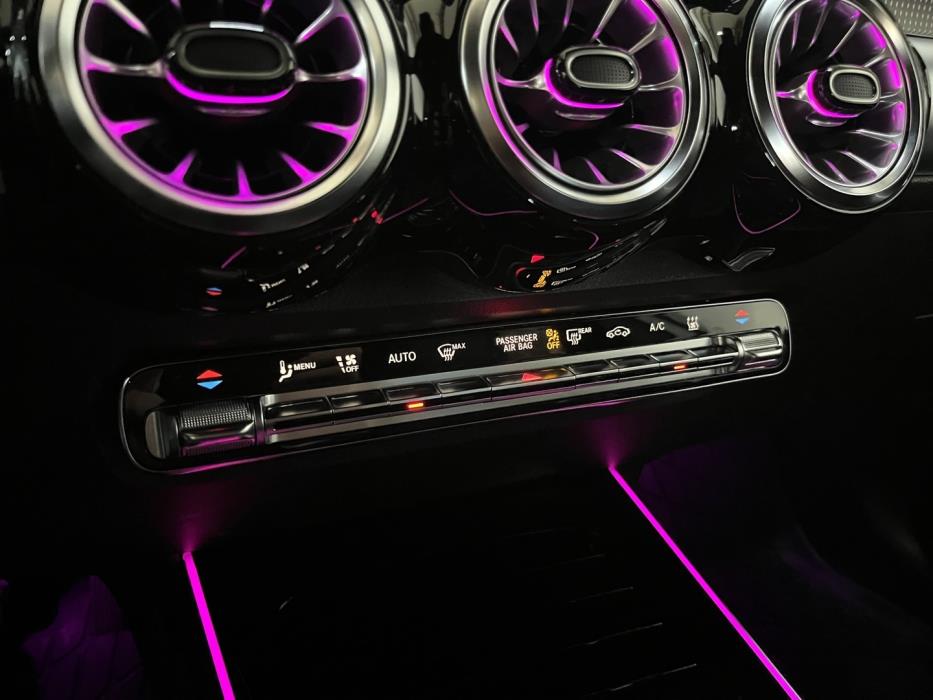 MERCEDES-BENZ EQB 2023