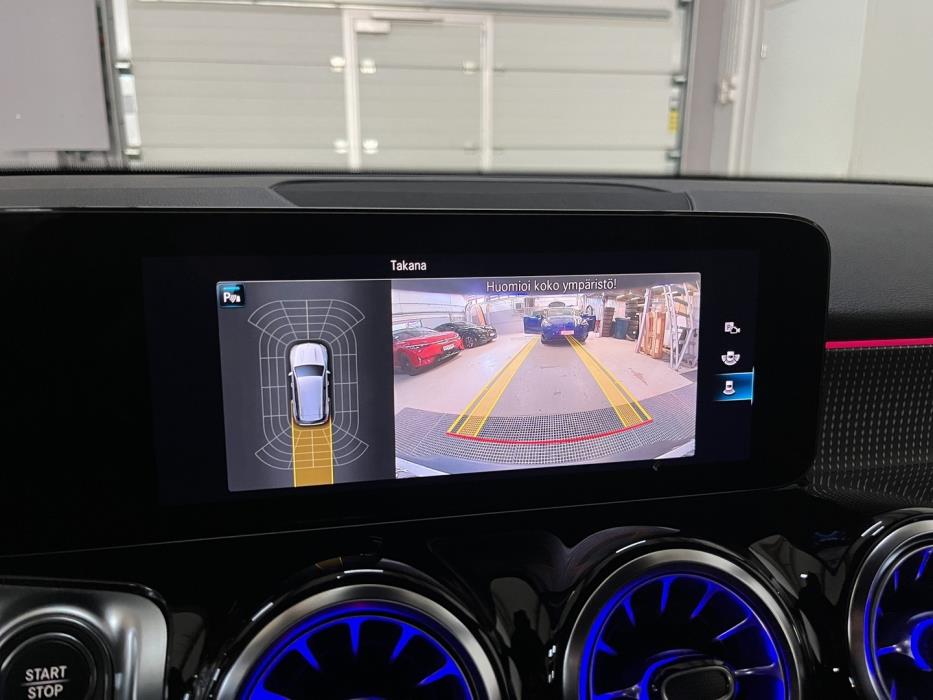 MERCEDES-BENZ EQB 2023