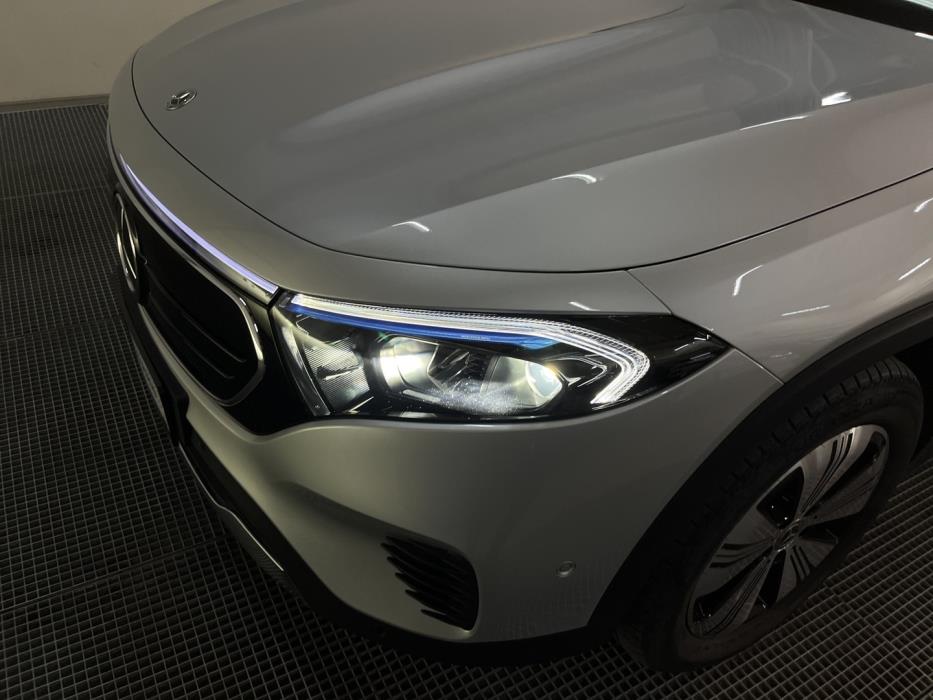 MERCEDES-BENZ EQB 2023