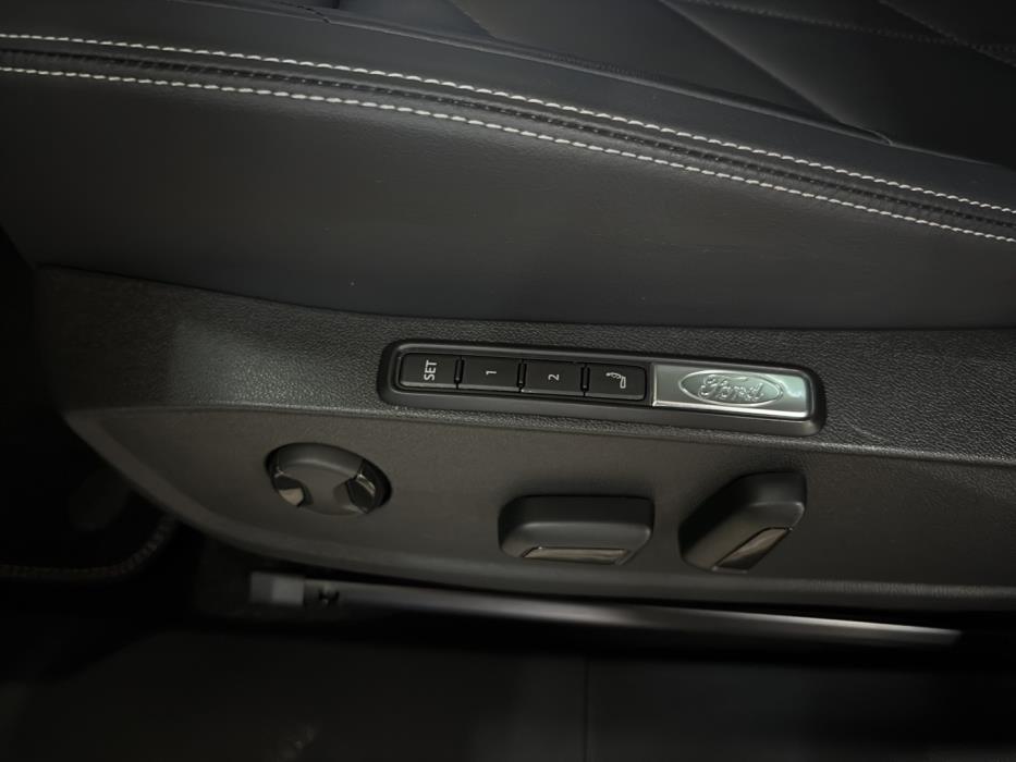 FORD Explorer 2025