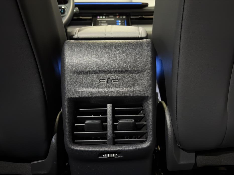 FORD Explorer 2025