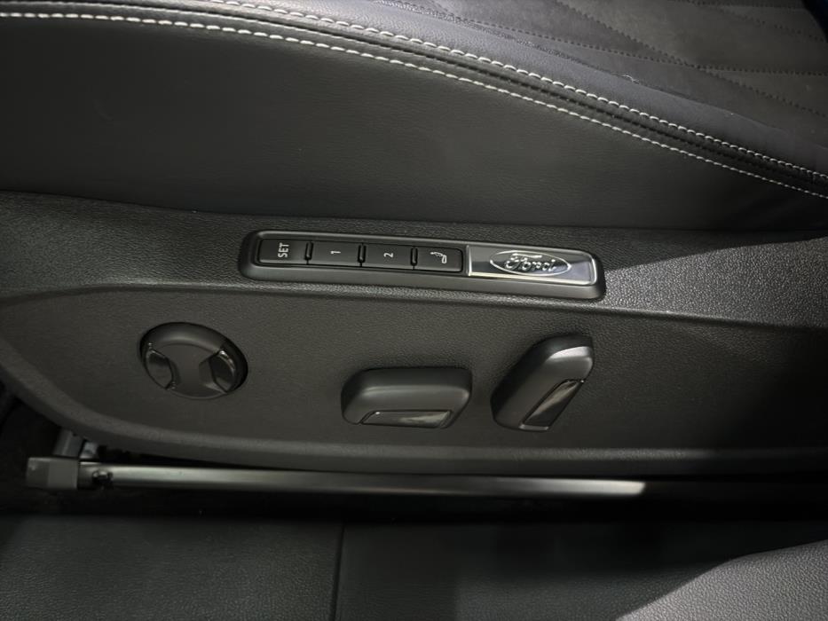 FORD Capri 2025