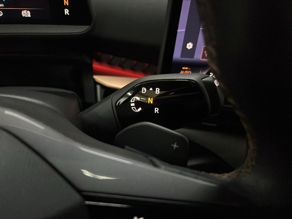 CUPRA Tavascan 2025