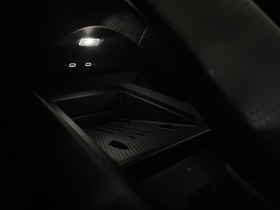 CUPRA Tavascan 2025