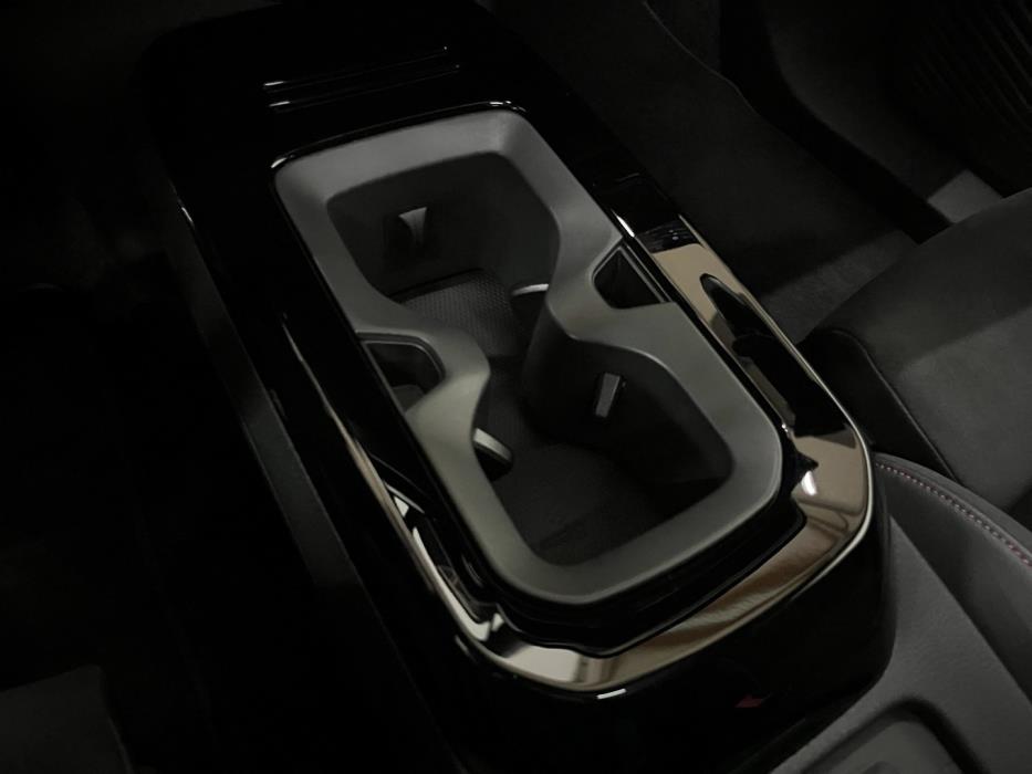 VOLKSWAGEN ID.4 2025