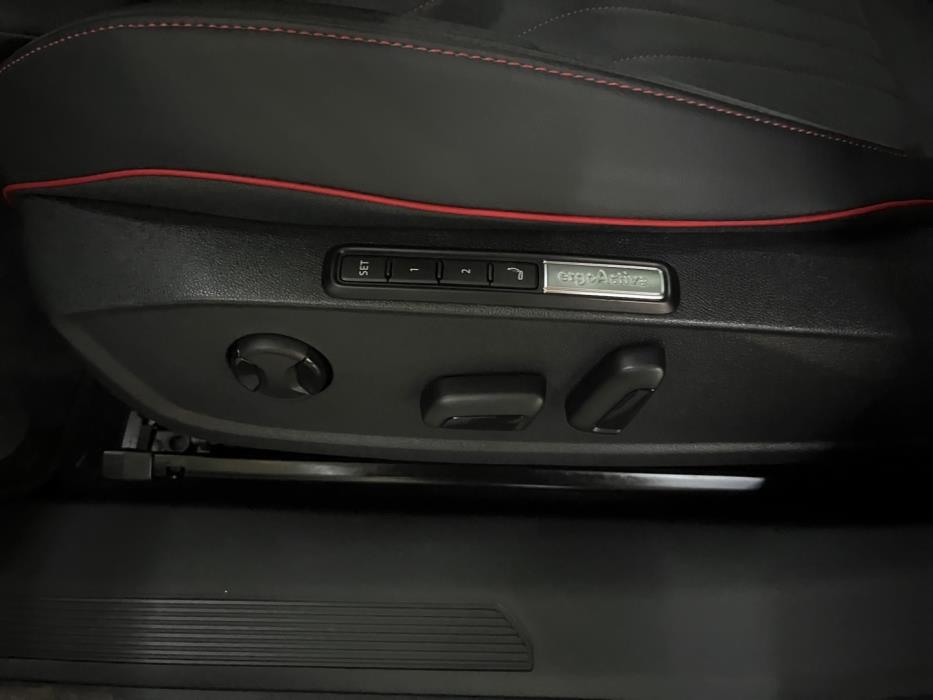 VOLKSWAGEN ID.4 2025