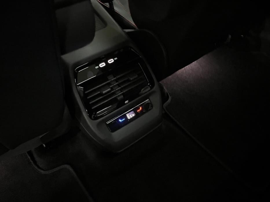 VOLKSWAGEN ID.4 2025