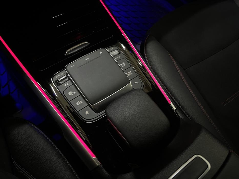 MERCEDES-BENZ EQB 2023