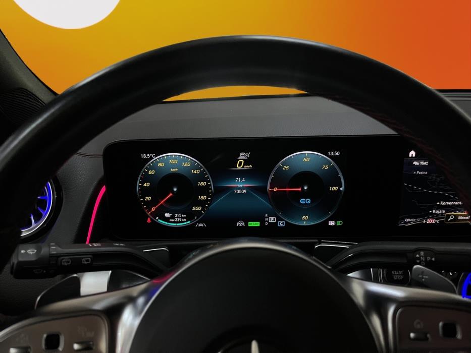 MERCEDES-BENZ EQB 2023