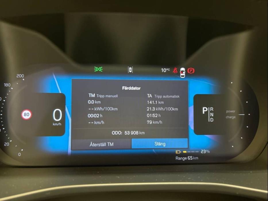 VOLVO XC40 2024