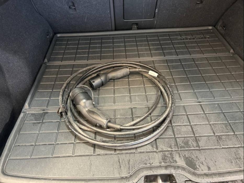 VOLVO XC40 2024